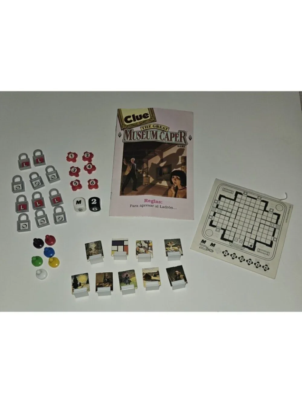 VTG Clue Great Museum Caper 3D Art Theft Mystery Board Game READ